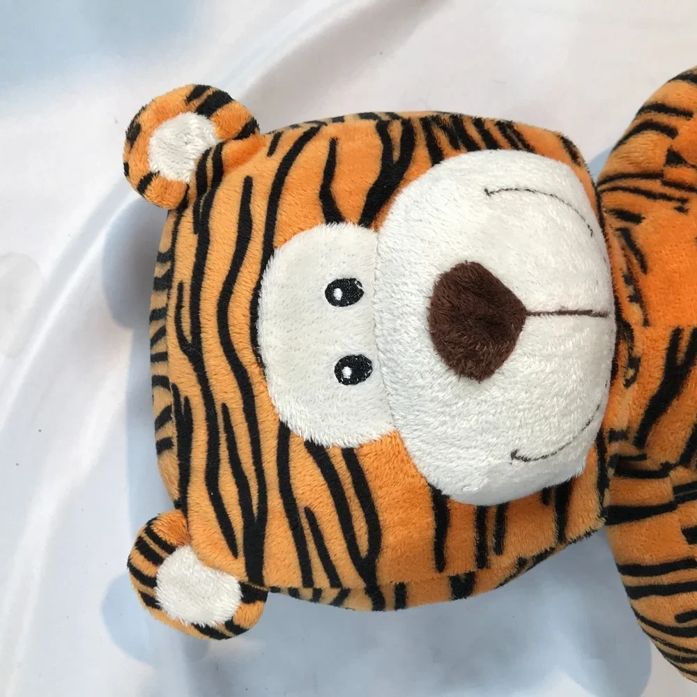 Kellytoy Plush Stuffed Animal Lot Giraffe and Tiger 7 Inch Small Soft Toys 2016